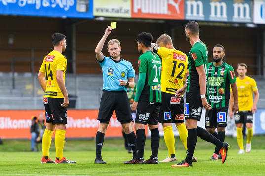 Varbergs Luke Le Roux tilldelas en varning