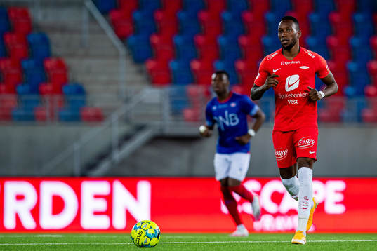 Daouda Bamba of Brann looks dejected