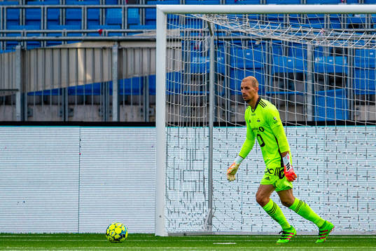 Goalkeeper André Hansen of Rosenborg