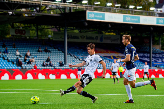 Torgeir Børven of Rosenborg scores the 2-1 goal