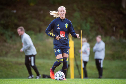 Julia Roddar of the Swedish women’s national football
