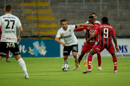 Örebros Nordin Gerzic