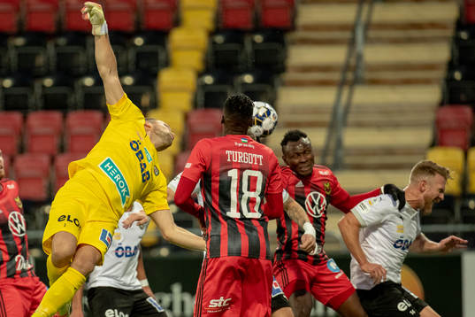 Örebros målvakt Oscar Jansson