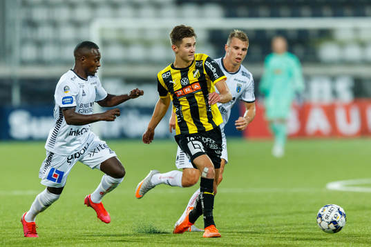 Sirius Nahom Girmai Netabay och Elias Andersson mot