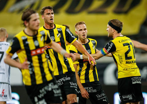 Häckens Jasse Tuominen jublar