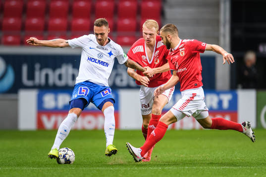 IFK Norrköpings Linus Wahlqvist mot Kalmars Edvin Crona