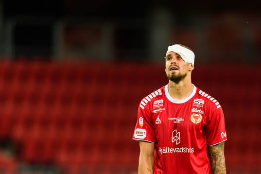 Kalmars Douglas Bergqvist deppar