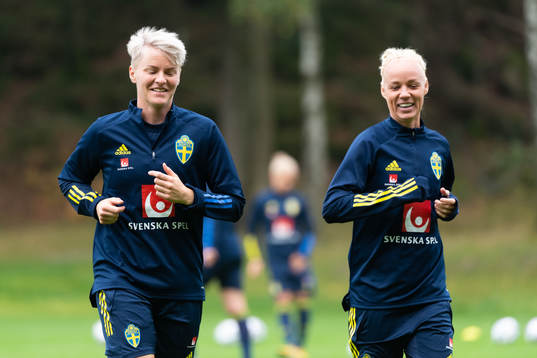 Nilla Fischer and Caroline Seger