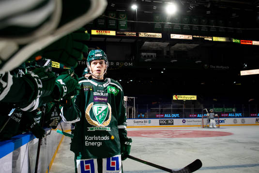Färjestads Albert Johansson jublar