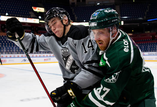 Bläddra bland fler bilder av Ishockey, Träningsmatch, Färjestad - AIK