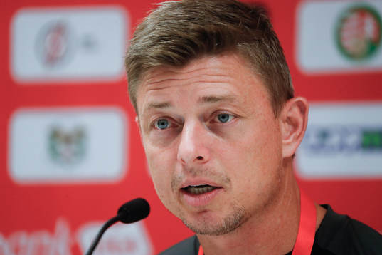 Head coach Jon Dahl Tomasson