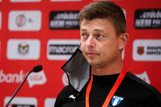 Head coach Jon Dahl Tomasson