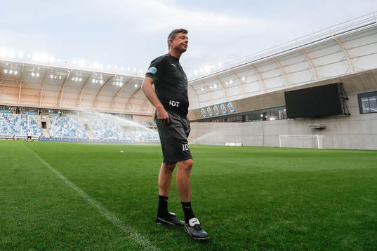 Head coach Jon Dahl Tomasson