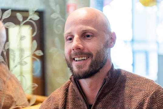 Frölundas Jan Mursak blir intervjuad