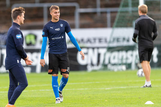Halmstads Isac Larsson före fotbollsmatchen i Superettan