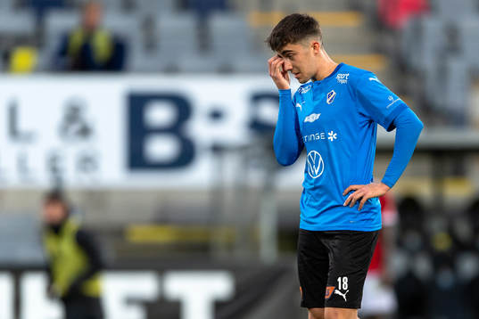 Halmstads Emil Tot Wikström deppar