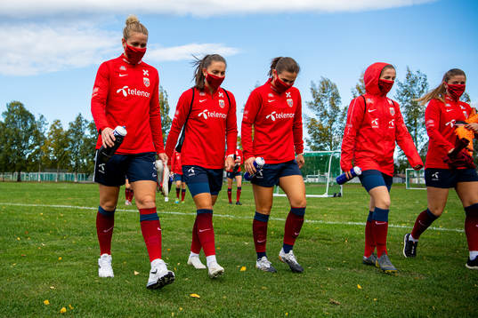 Elise Thorsnes, Vilde Bøe Risa and Emilie Haavi of the