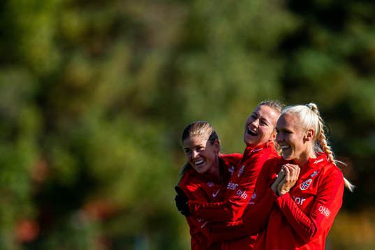 Maren Mjelde, Kristine Minde and Maria Thorisdottir of the