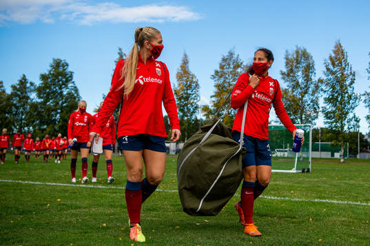 Lisa-Marie Karlseng Utland and Ingrid Moe Wold of the