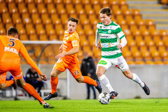 AFC Eskilstunas Pontus Rödin och Ryabn Williams  och