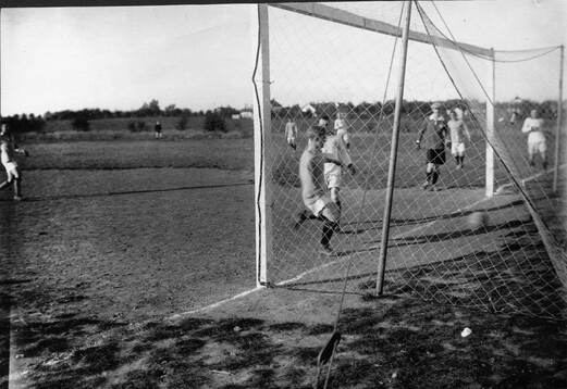Fotboll, Limhamns Boll- & IF - Lunds G. IF. Lund gör mål