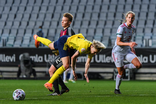Goalkeeper Barbara Bíró of Hungary and Lina Hurtig of