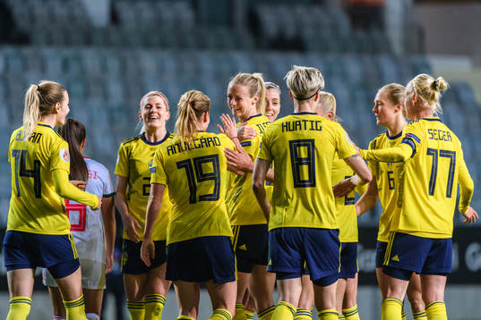 Amanda Ilestedt of Sweden celebrates the 6-0 goal