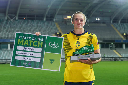 Magdalena Eriksson of Sweden is awarded ”Player of the