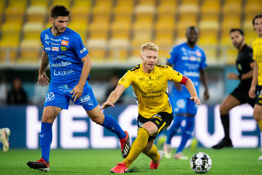 Elfsborgs Sivert Heltne Nilsen och Mjällbys Besard Sabovic