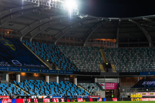 Players of Sweden celebrate