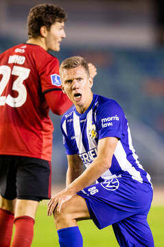 Pontus Wernbloom of IFK Göteborg reacts