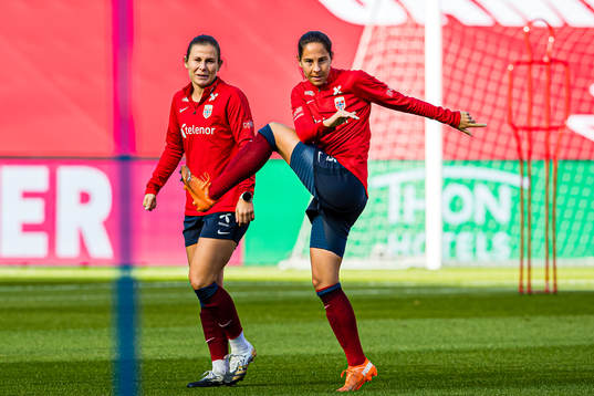 Emilie Bosshard Haavi and Ingrid Moe Wold of the Norwegian