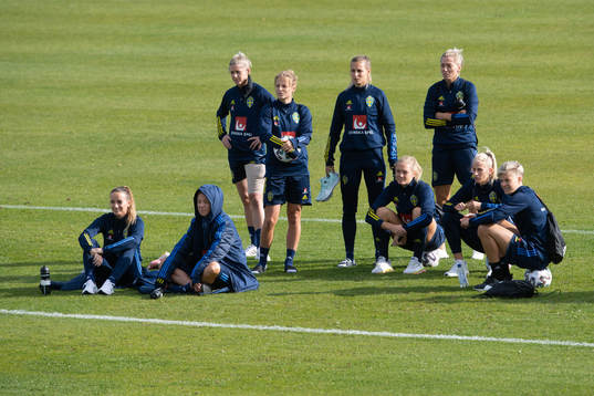 Kosovare Asllani, Caroline Seger, Olivia Schough, Anna
