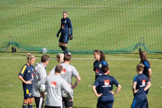Goalkeeper Jennifer Falk