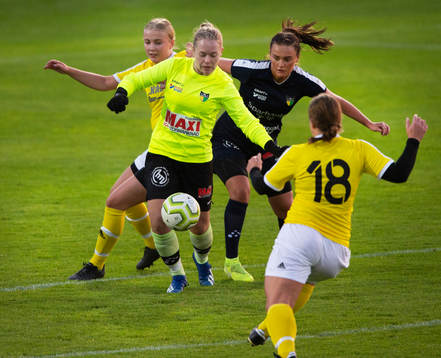 i dammatchen mellan FC Hessleholm och Näsum i Hässleholm