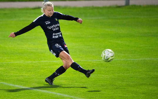 i dammatchen mellan FC Hessleholm och Näsum i Hässleholm