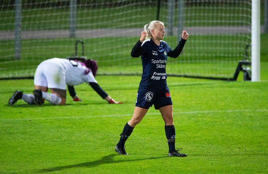 i dammatchen mellan FC Hessleholm och Näsum i Hässleholm