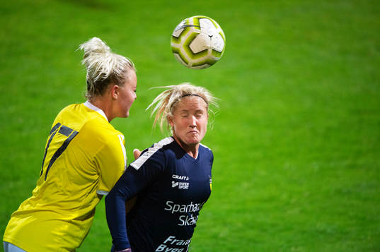 i dammatchen mellan FC Hessleholm och Näsum i Hässleholm