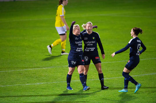 i dammatchen mellan FC Hessleholm och Näsum i Hässleholm