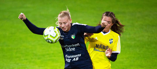 i dammatchen mellan FC Hessleholm och Näsum i Hässleholm