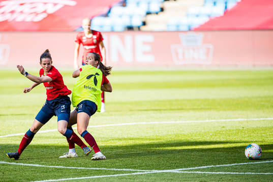 Tuva Hansen and Guro Reiten of the Norwegian women’s