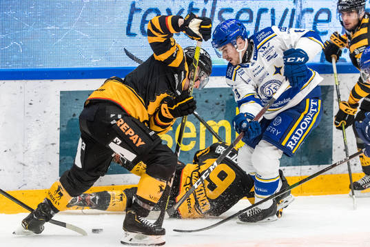 Skellefteås Tyler Morley och Leksands Matt Caito