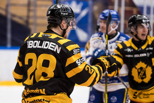 Skellefteås Jesper Frödén jubel