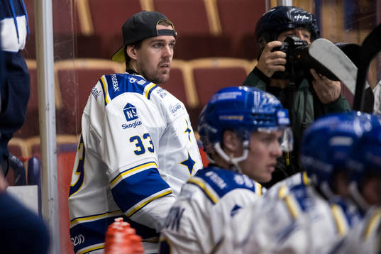 Leksands målvakt Axel Brage i båset