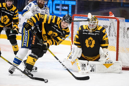 Leksands Mattias Ritola och Skellefteås Jonathan Johnson