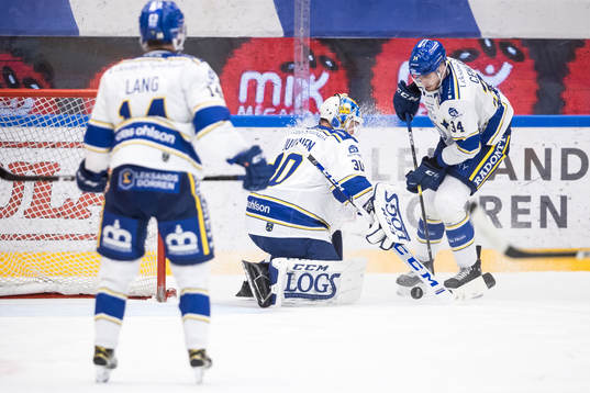 Leksands målvakt Janne Juvonen och Peter Cehlarik