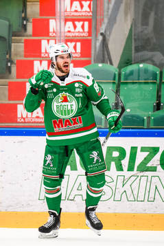 Rögles Eric Gelinas jublar