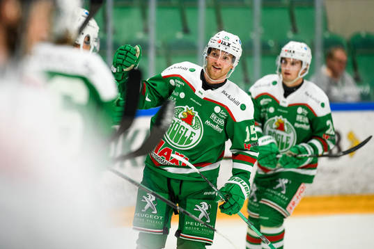 Rögles Simon Ryfors jublar