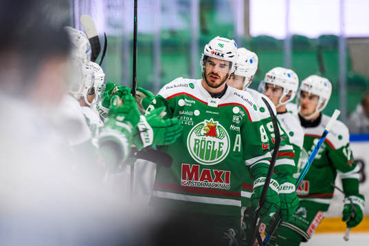 Rögles Eric Gelinas jublar