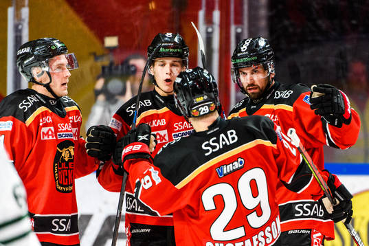Luleås Niklas Olausson jublar